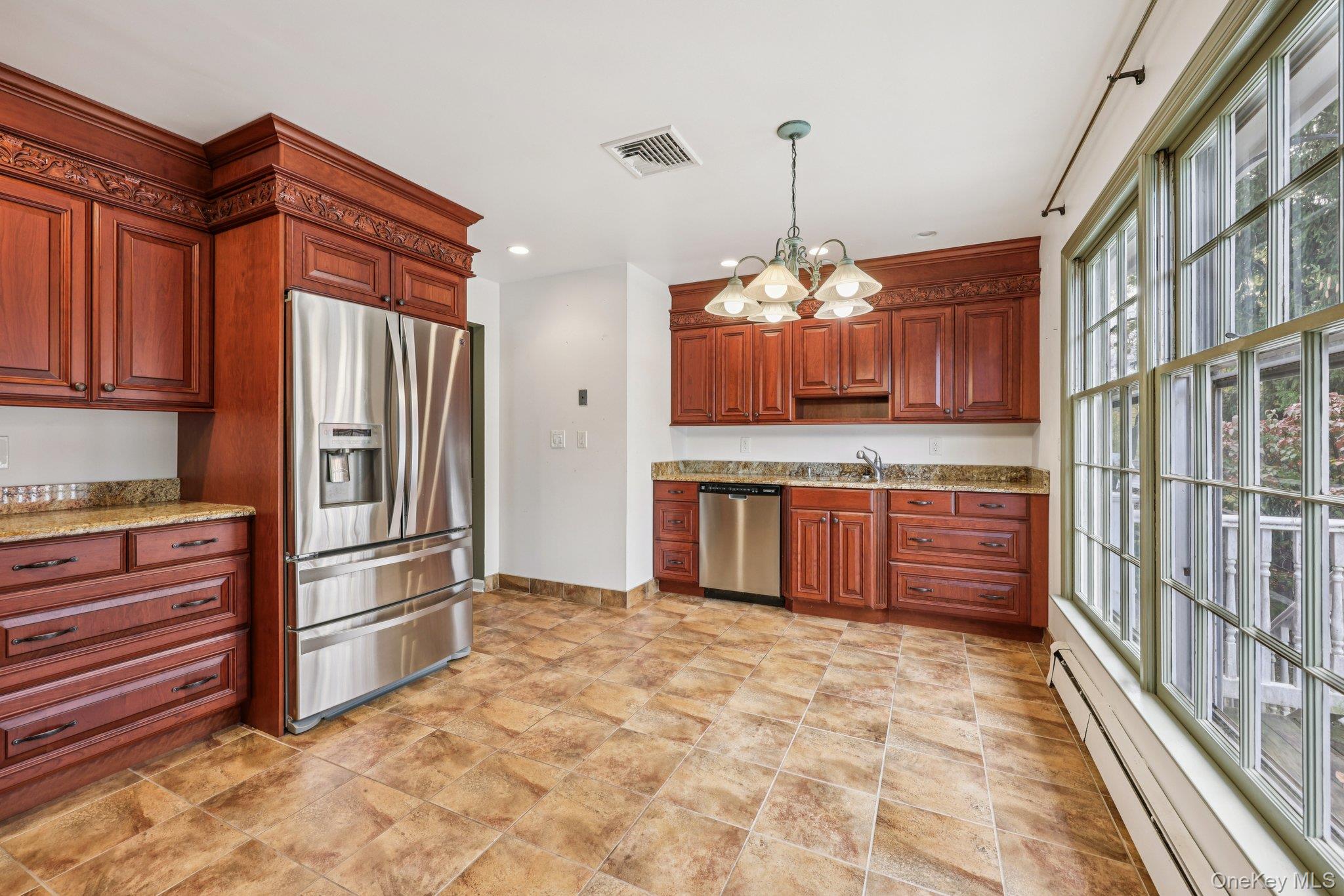 #7 photo, 83 N Grant Avenue, Congers , NY 10920