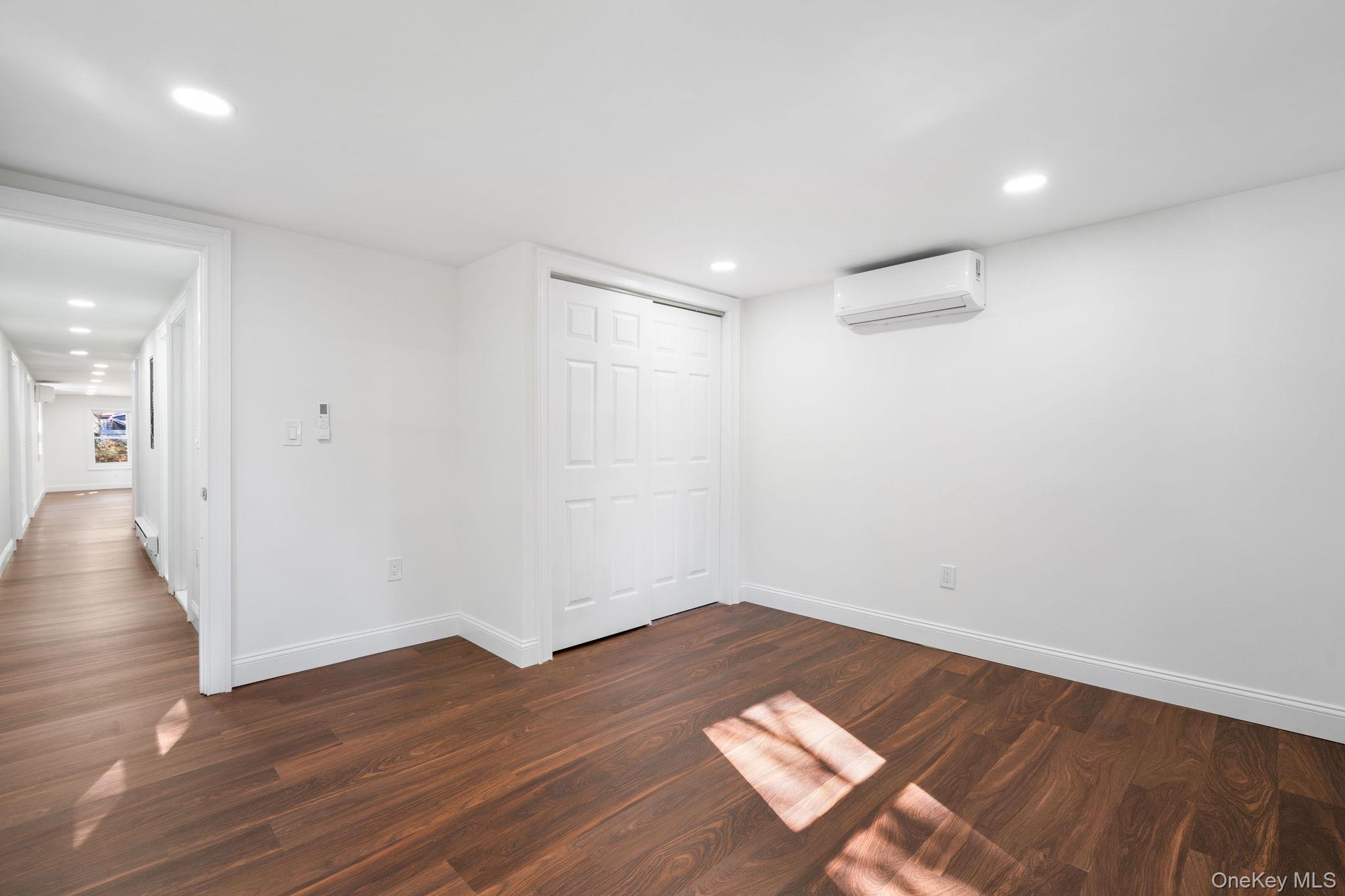 #16 photo, 43 Oxford Circle, Loch Sheldrake , NY 12759