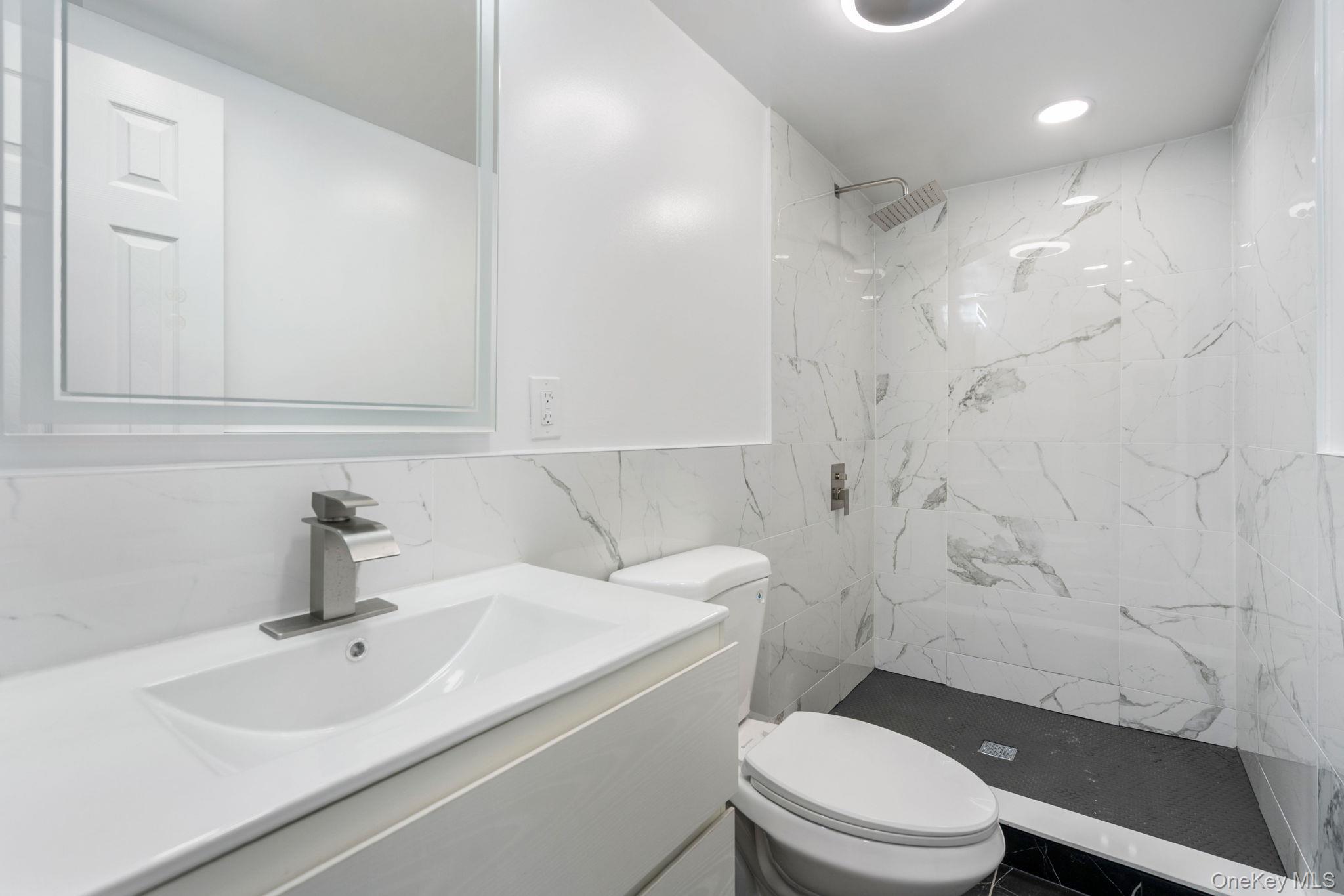 #17 photo, 43 Oxford Circle, Loch Sheldrake , NY 12759