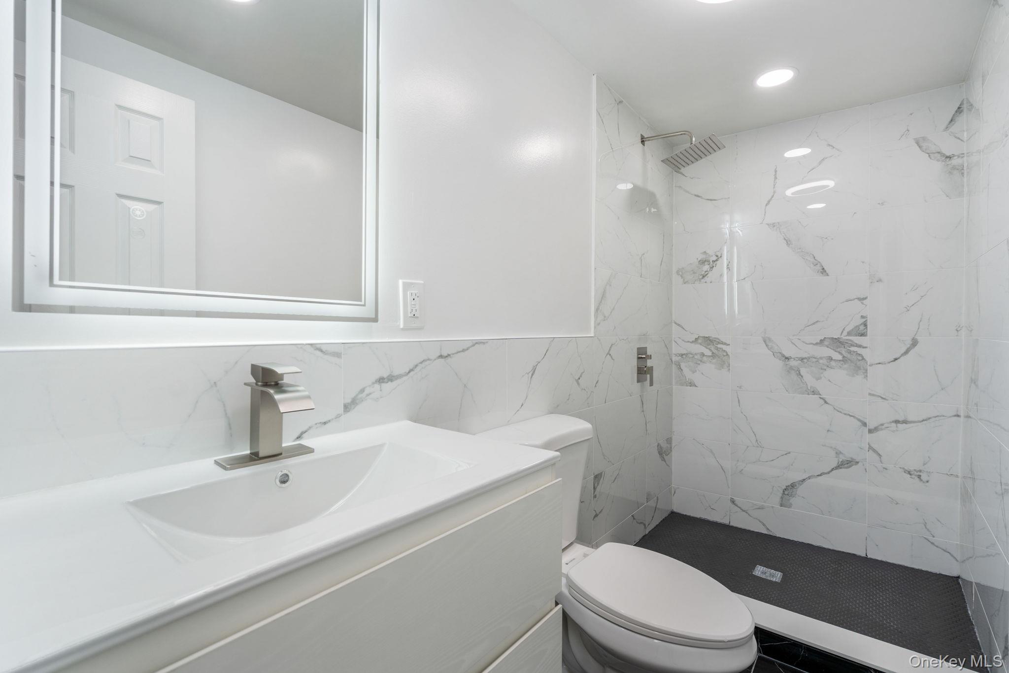 #19 photo, 43 Oxford Circle, Loch Sheldrake , NY 12759