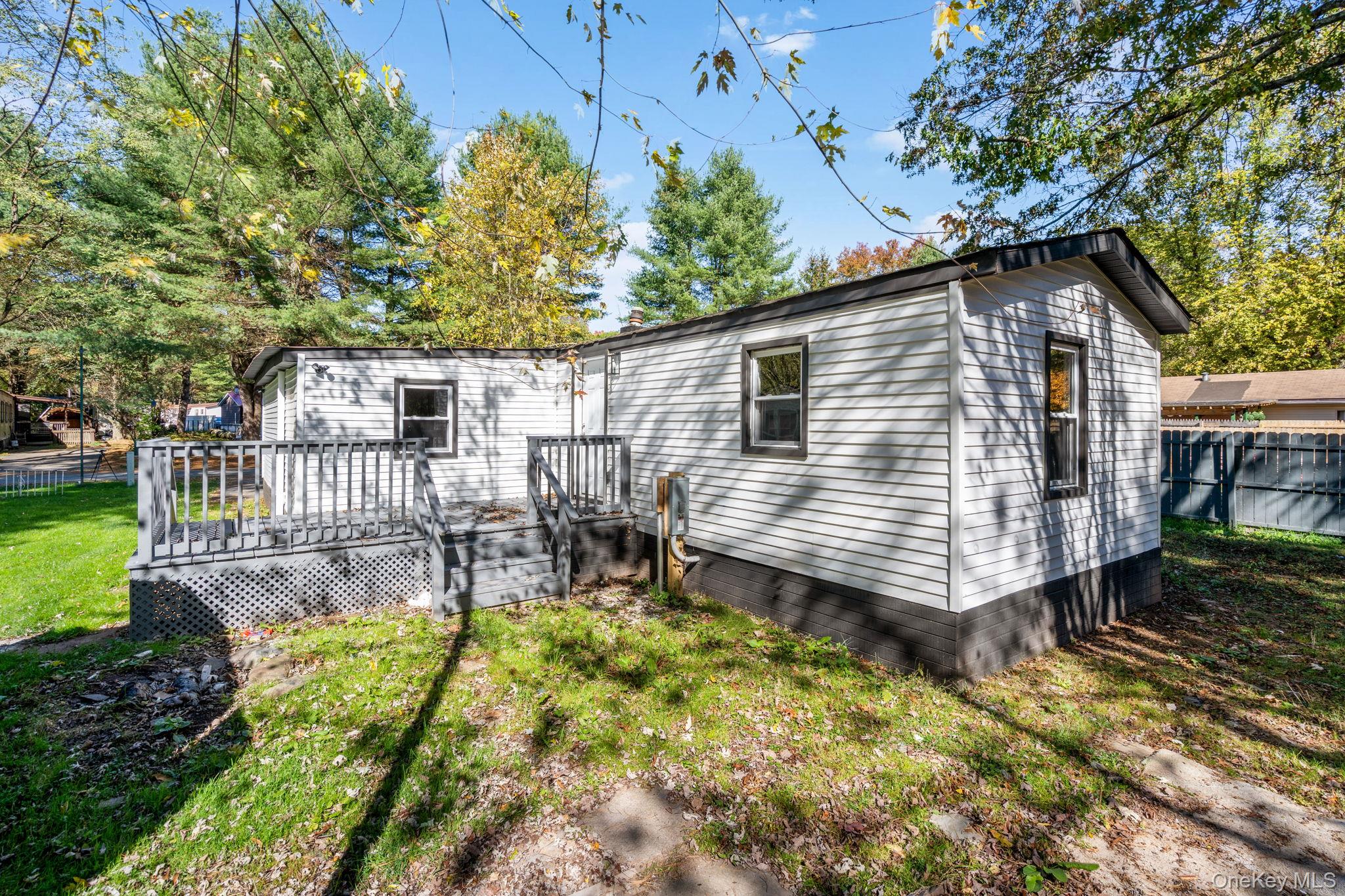 #3 photo, 43 Oxford Circle, Loch Sheldrake , NY 12759