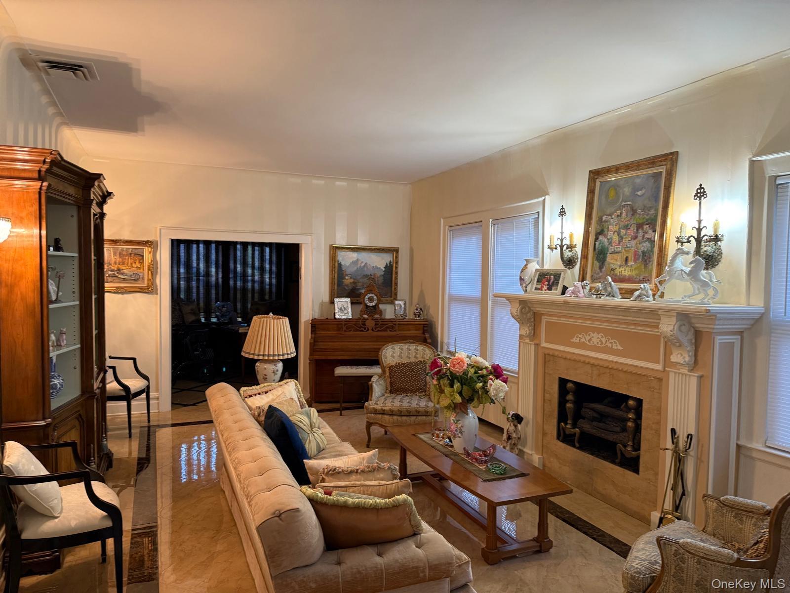 #8 photo, 365 Broadway, Lawrence , NY 11559