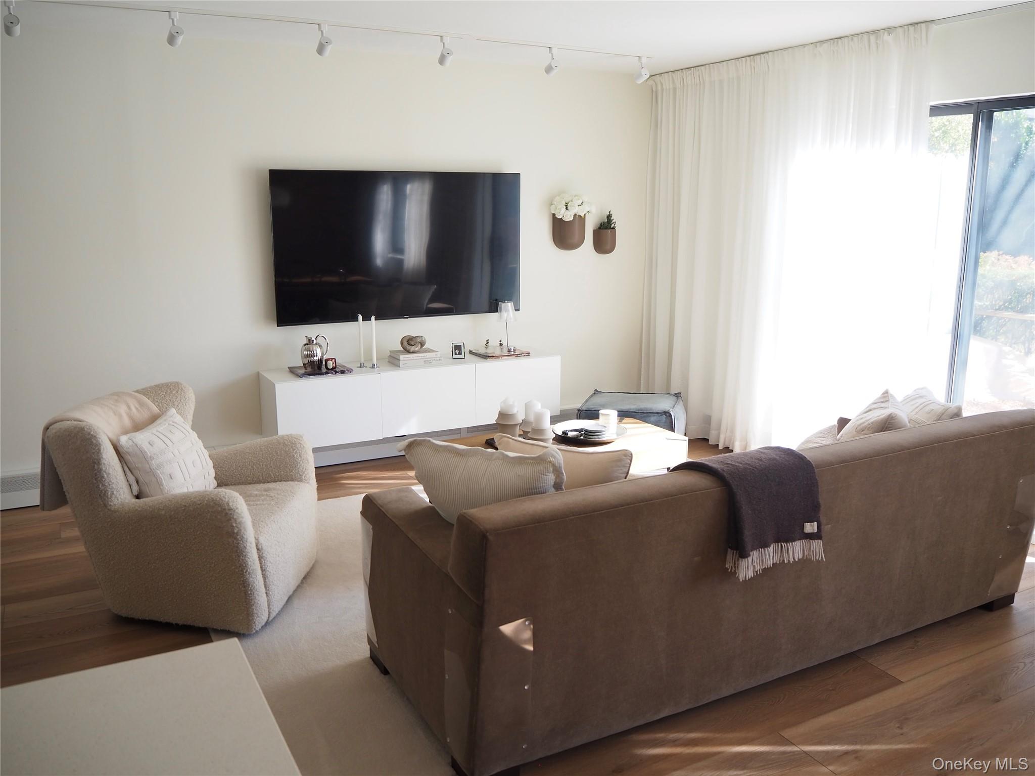 #8 photo, 24 Carhart Avenue, White Plains , NY 10605