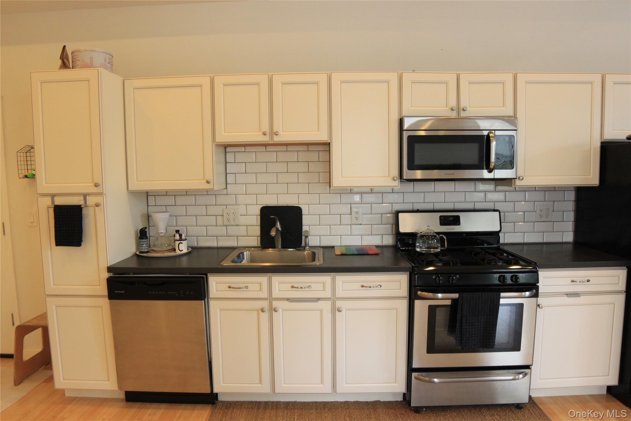 #5 photo, 217 MAIN, Beacon , NY 12508