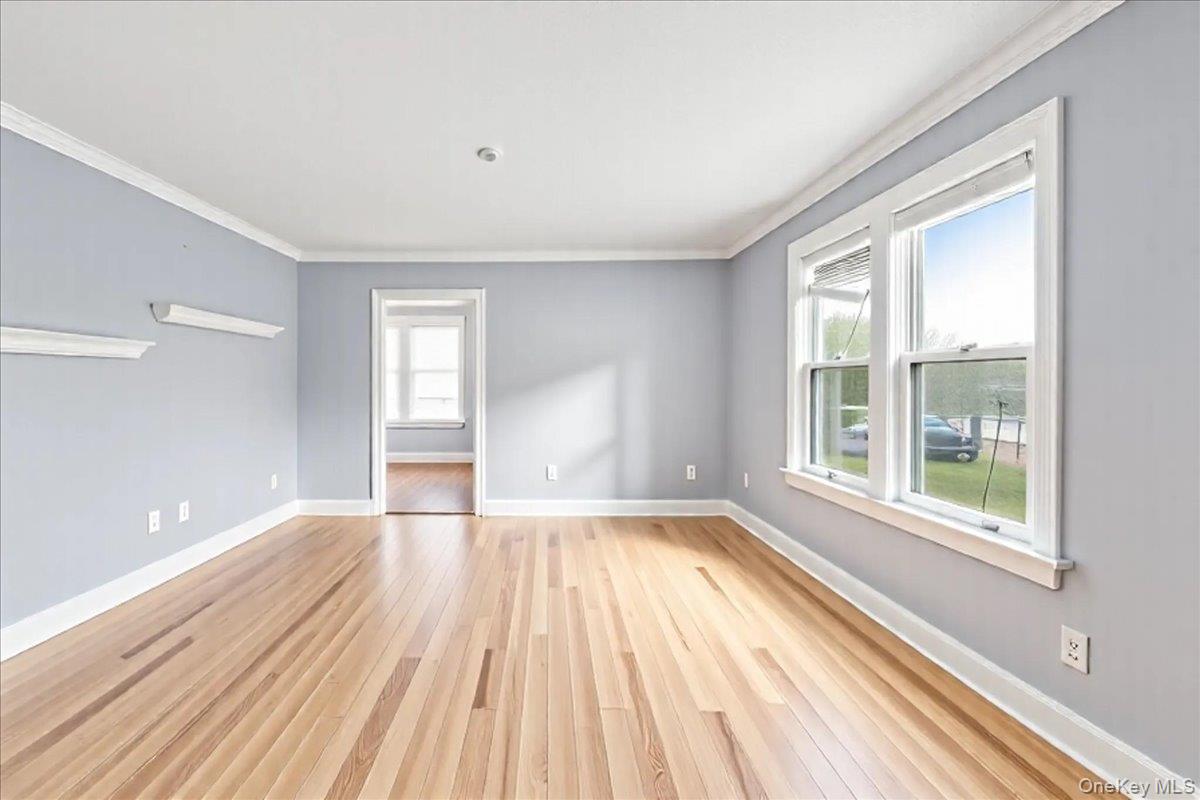 #12 photo, 2849 E 195th Street, Bronx , NY 10461