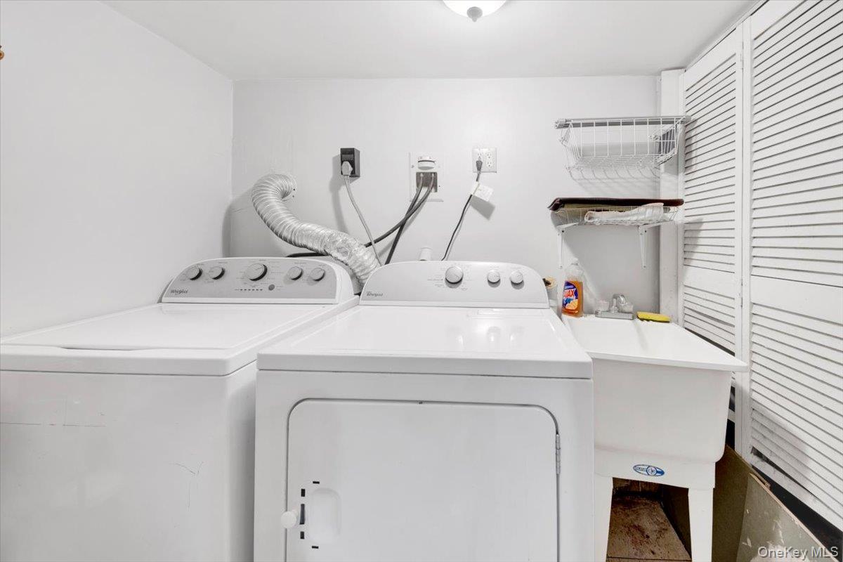 #9 photo, 2849 E 195th Street, Bronx , NY 10461