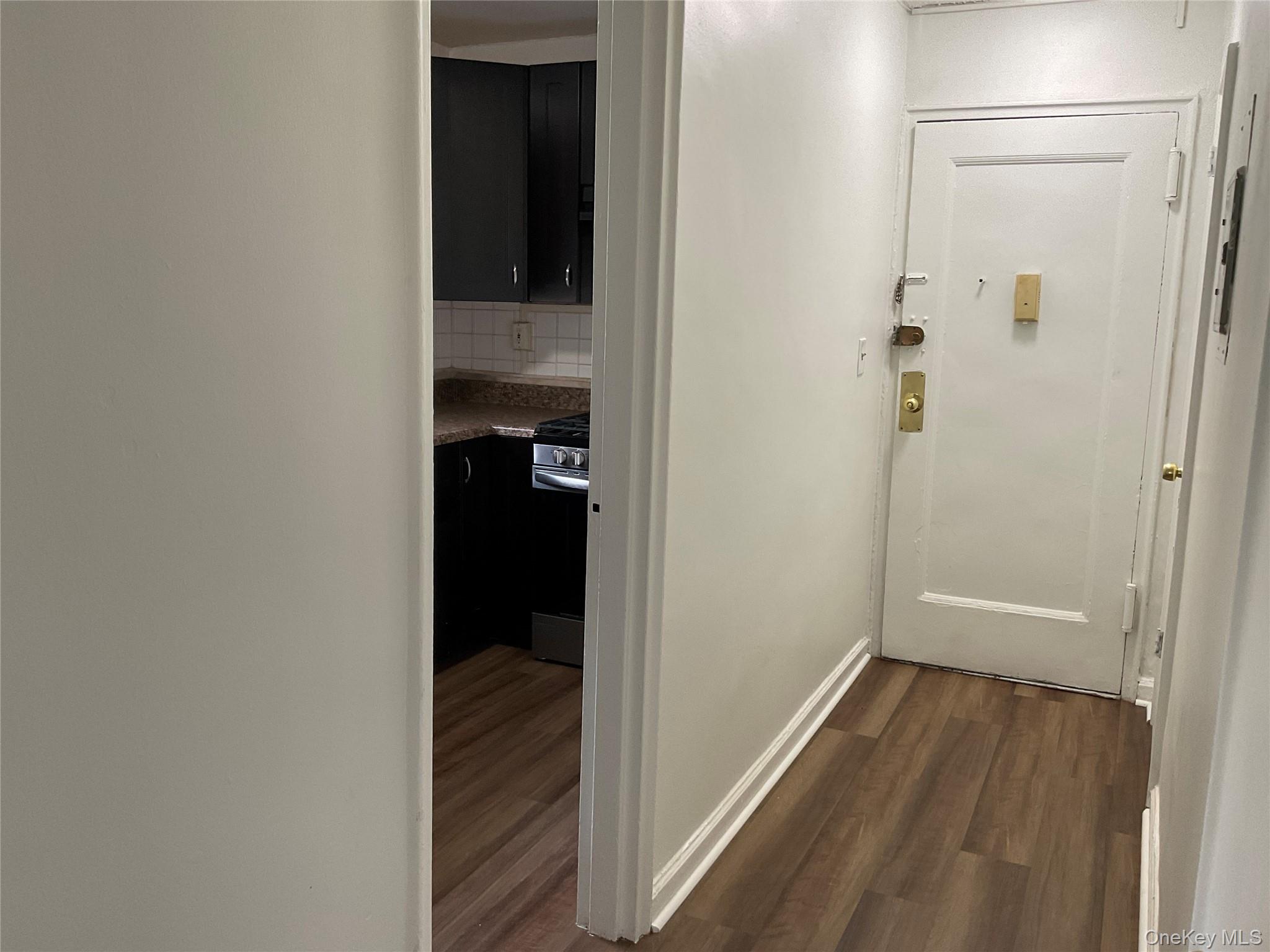 #7 photo, 320 S Broadway, Tarrytown , NY 10591