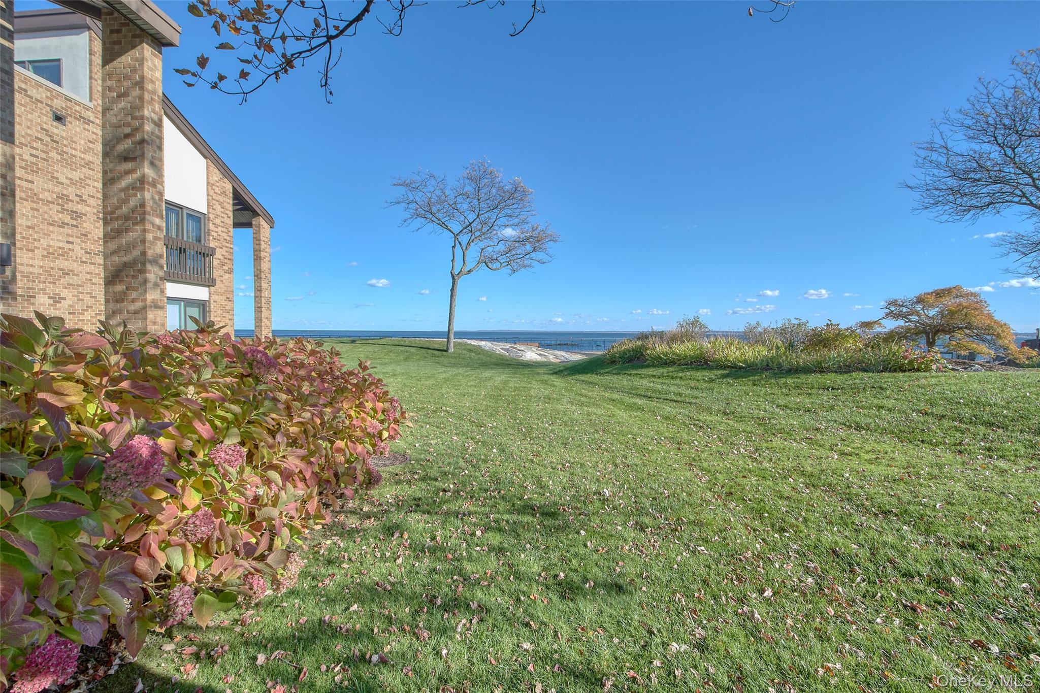 #1 photo, 21 Waters Edge, Rye , NY 10580