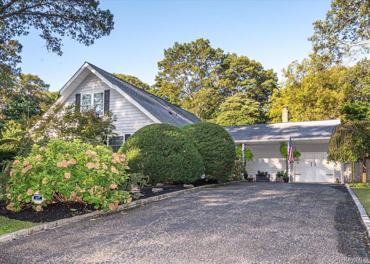 #1 photo, 346 Ridgefield Road, Hauppauge , NY 11788