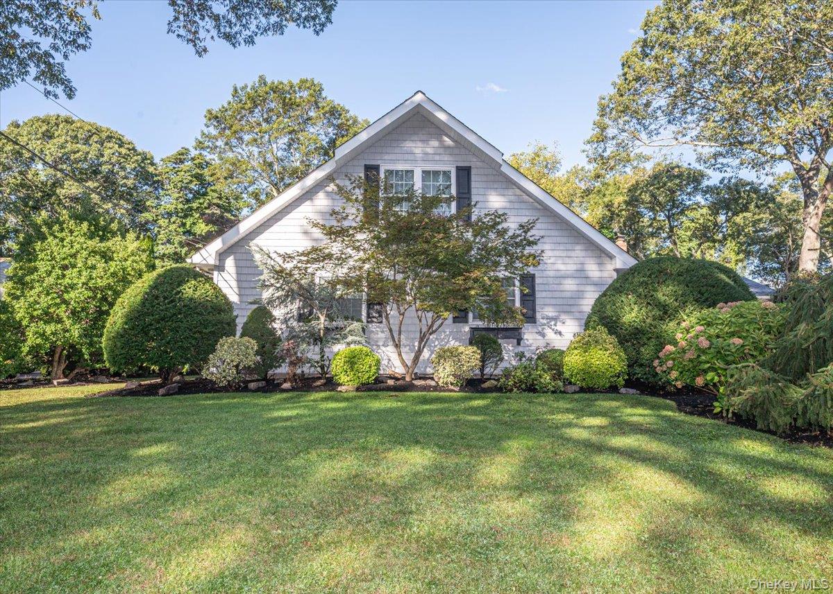 #3 photo, 346 Ridgefield Road, Hauppauge , NY 11788