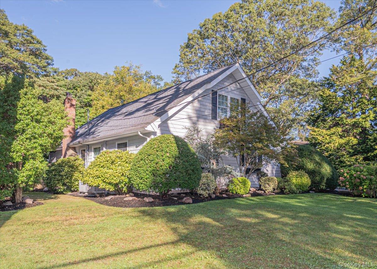 #4 photo, 346 Ridgefield Road, Hauppauge , NY 11788