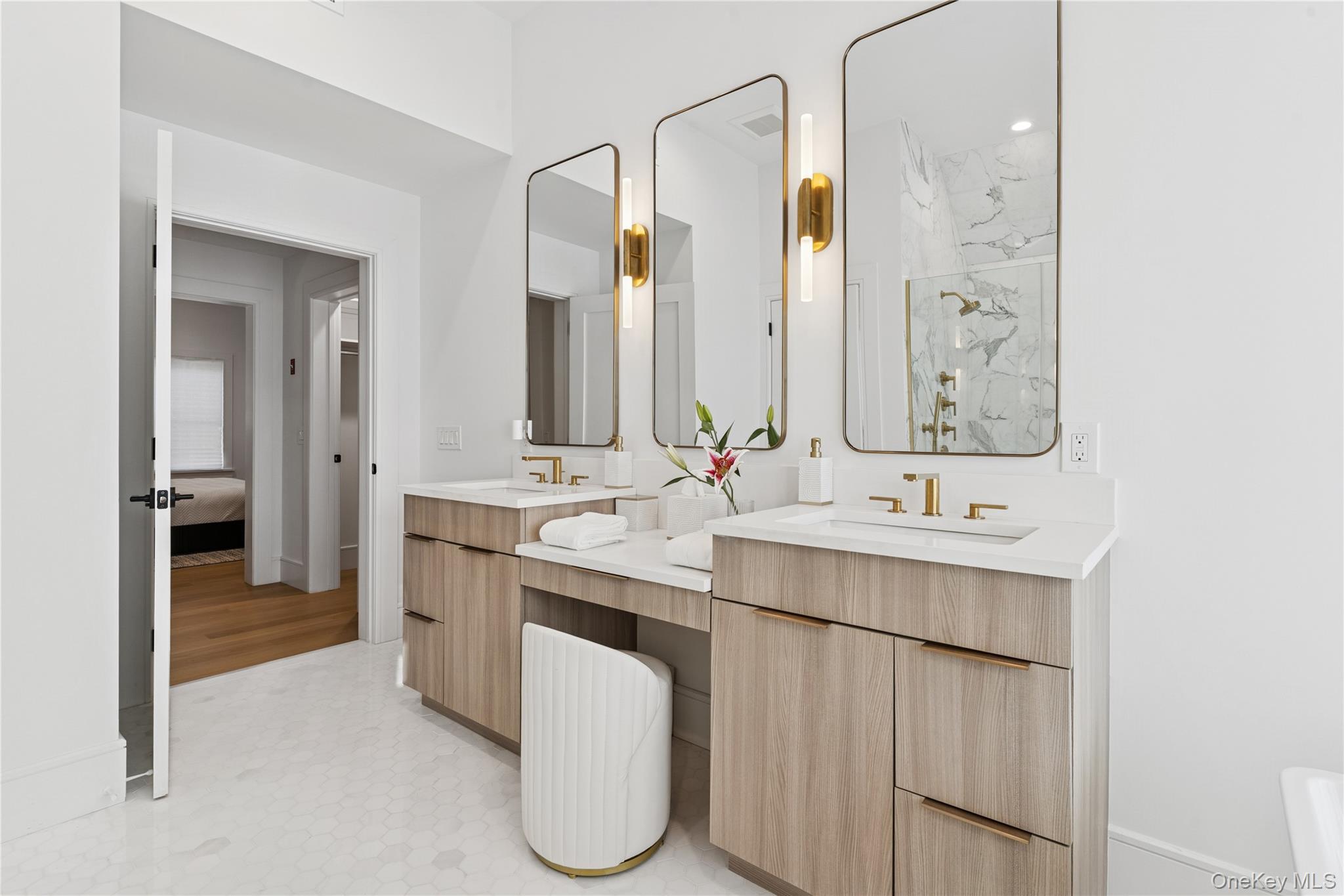 #17 photo, 4 Margareta Court, Westhampton Beach , NY 11978