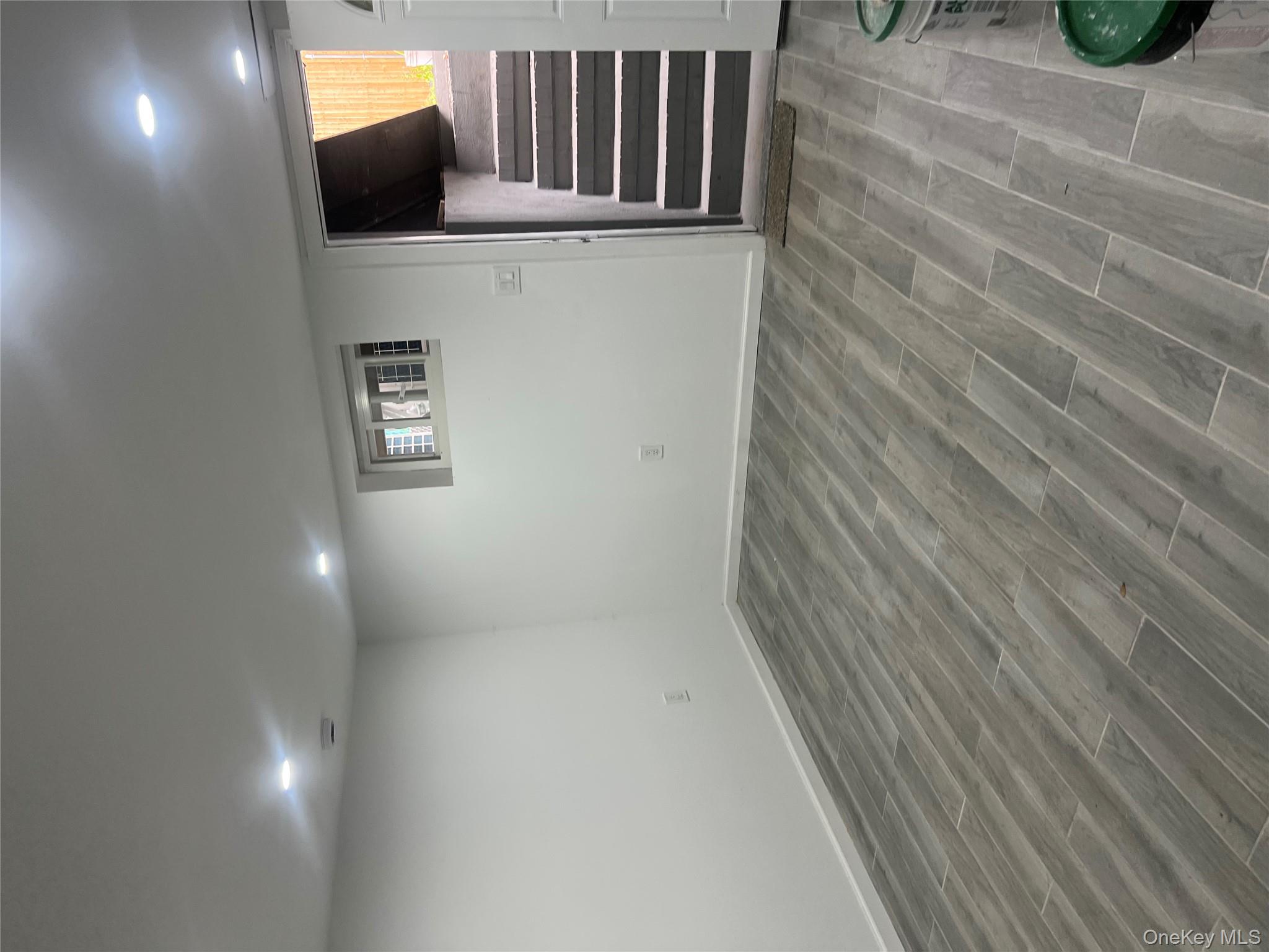 #3 photo, 59-33 48th Avenue, Woodside , NY 11377