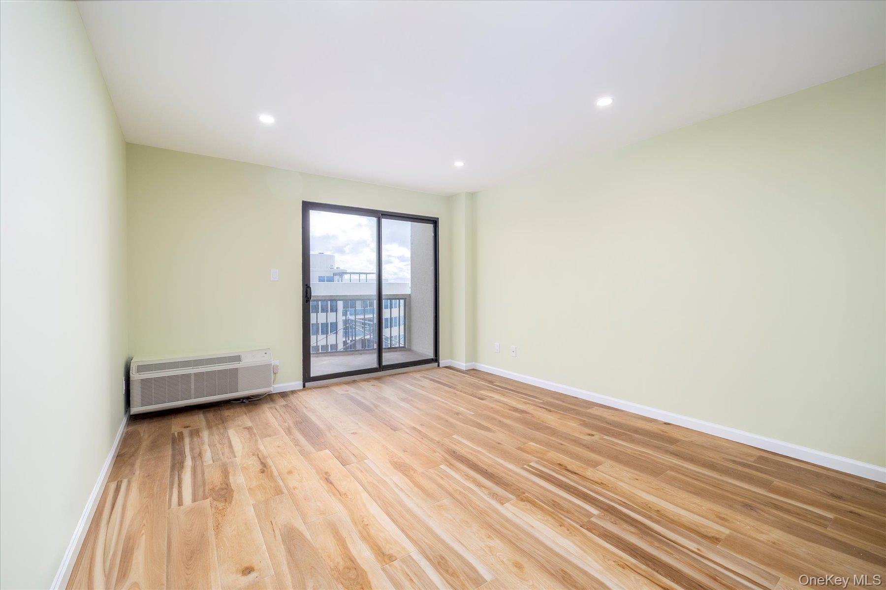 #7 photo, 360 Shore Road, Long Beach , NY 11561