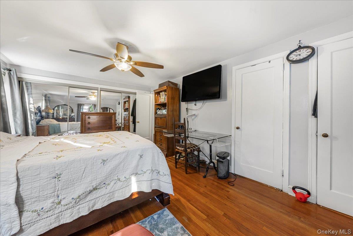 #15 photo, 51 Meadowbrook Road, Hempstead , NY 11550