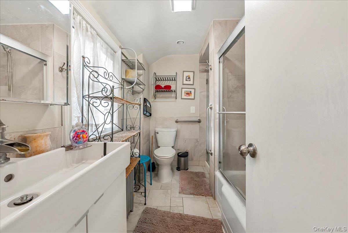 #16 photo, 51 Meadowbrook Road, Hempstead , NY 11550