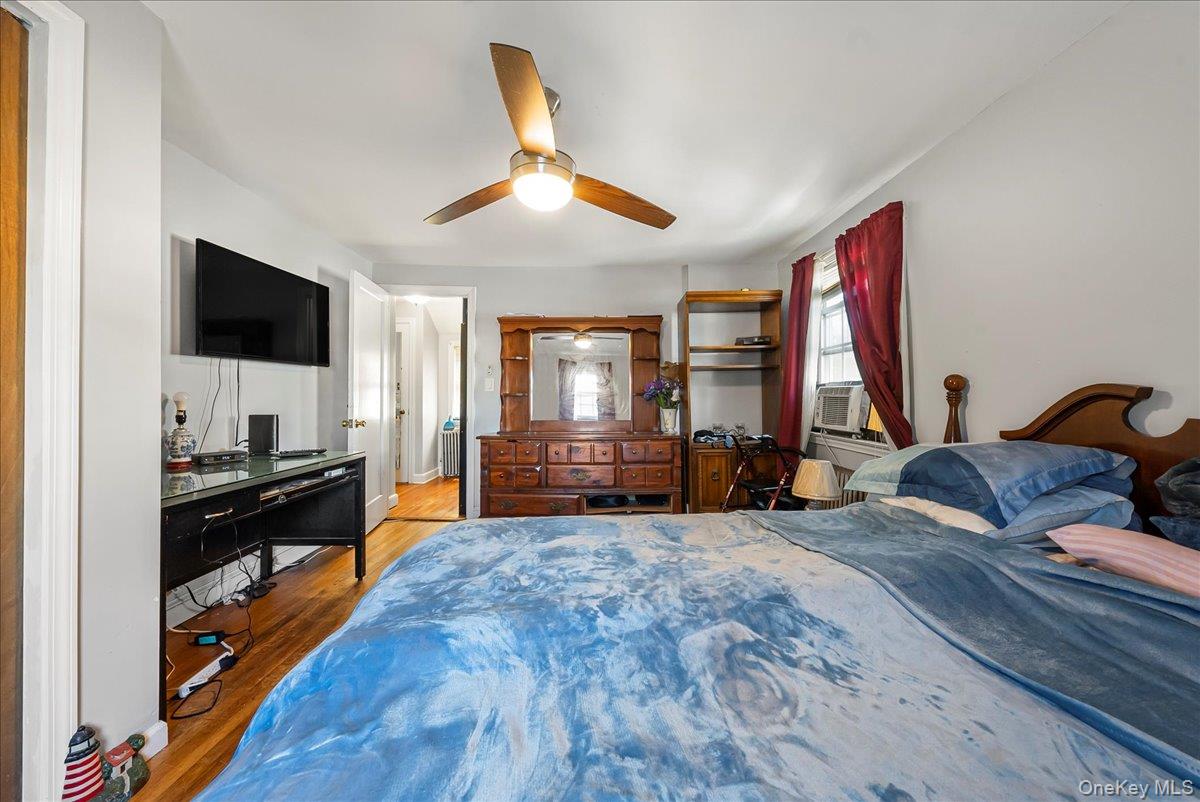 #19 photo, 51 Meadowbrook Road, Hempstead , NY 11550