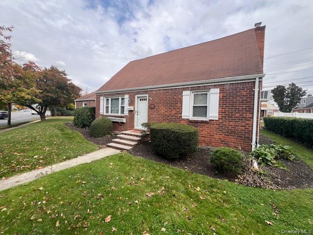 #2 photo, 432 Herricks Rd, Mineola , NY 11501