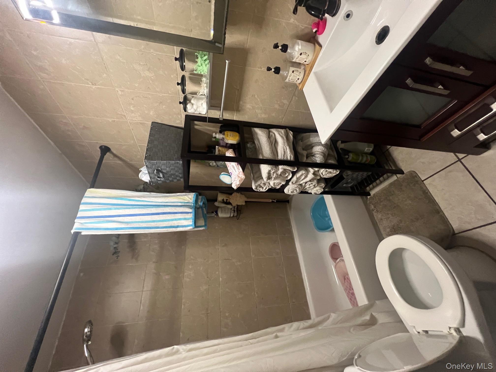 #3 photo, 240 Oakley Avenue, Hempstead , NY 11003