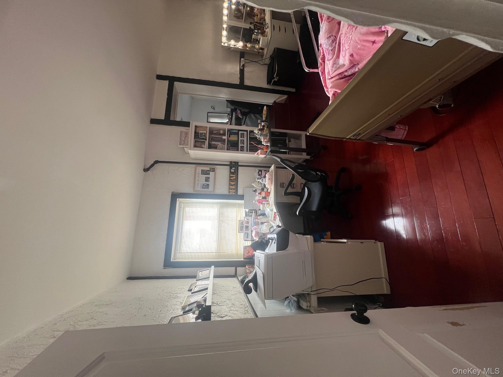 #4 photo, 240 Oakley Avenue, Hempstead , NY 11003