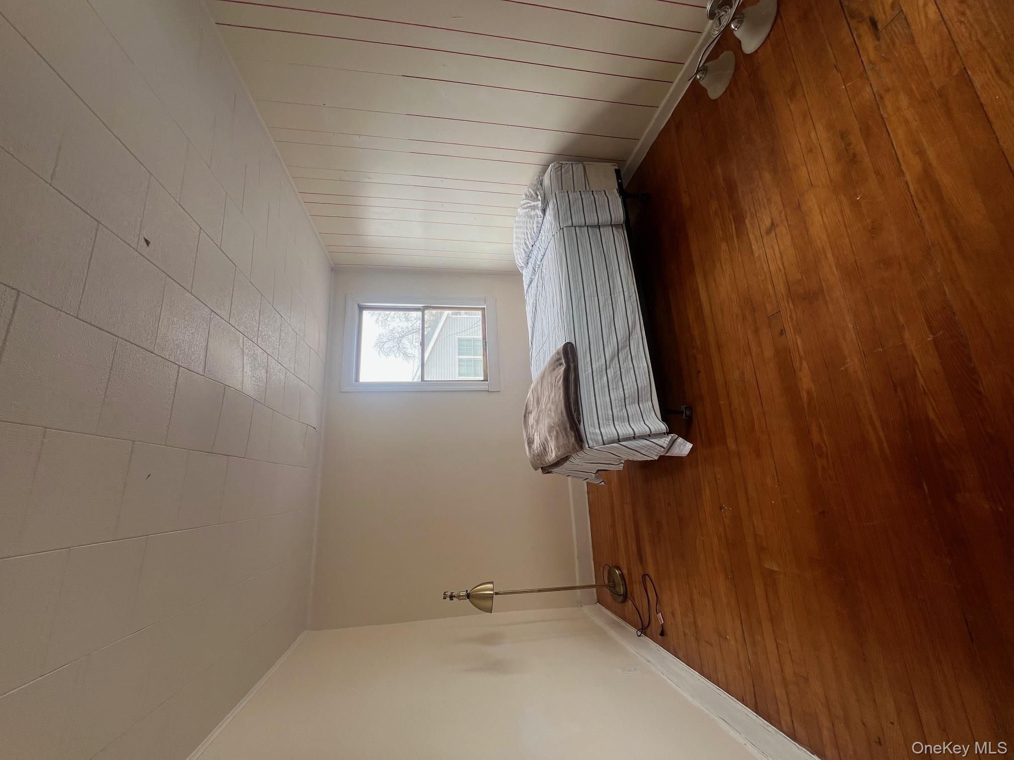 #6 photo, 240 Oakley Avenue, Hempstead , NY 11003