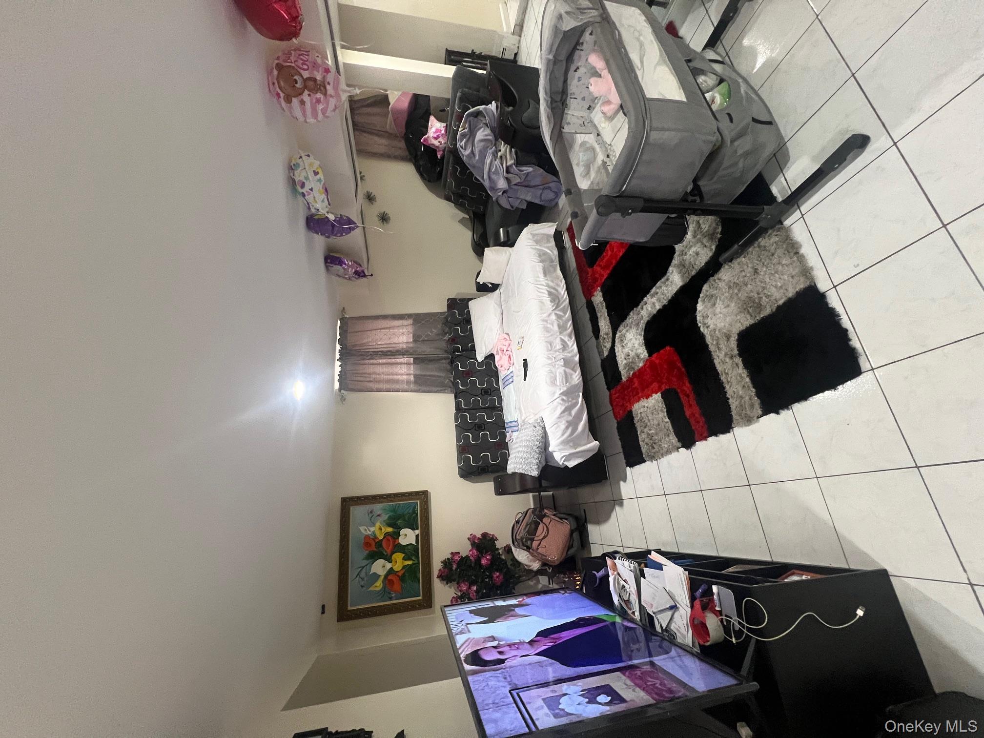 #8 photo, 240 Oakley Avenue, Hempstead , NY 11003