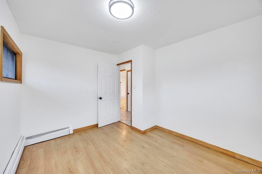 #11 photo, 9 Redwood Lane, Levittown , NY 11756