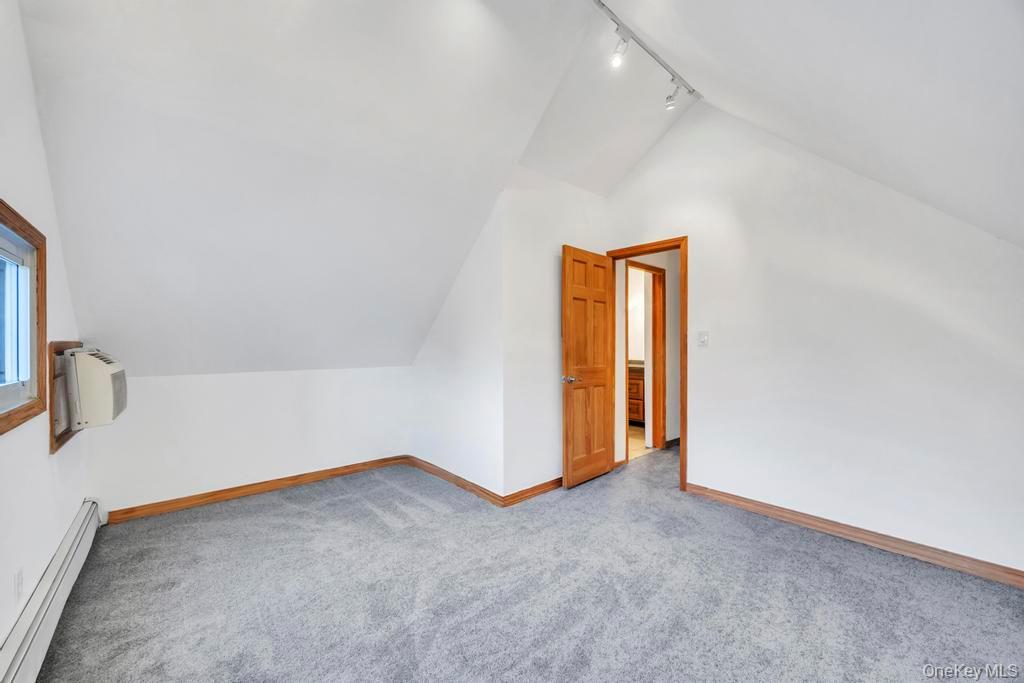 #16 photo, 9 Redwood Lane, Levittown , NY 11756