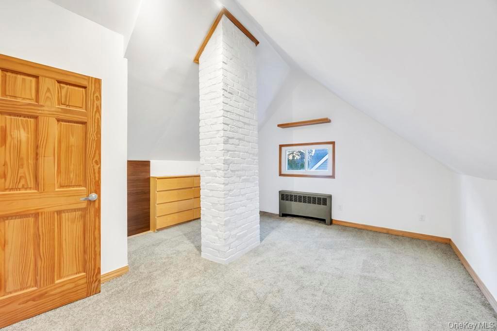 #19 photo, 9 Redwood Lane, Levittown , NY 11756