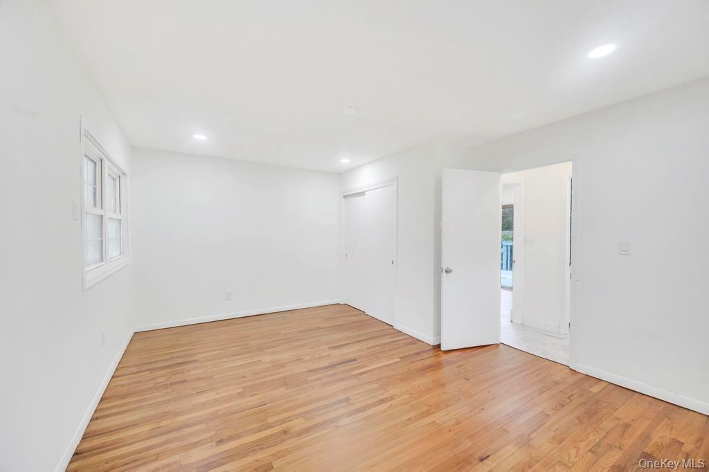 #11 photo, 468 Ferndale Boulevard, Islip , NY 11751