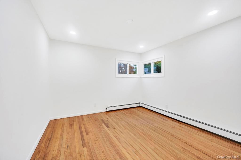 #15 photo, 468 Ferndale Boulevard, Islip , NY 11751