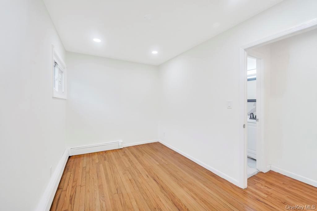 #16 photo, 468 Ferndale Boulevard, Islip , NY 11751