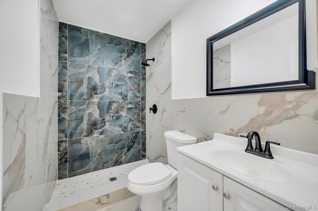 #17 photo, 468 Ferndale Boulevard, Islip , NY 11751