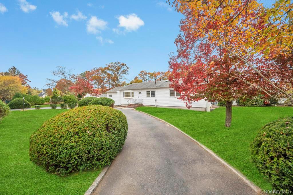 #4 photo, 468 Ferndale Boulevard, Islip , NY 11751