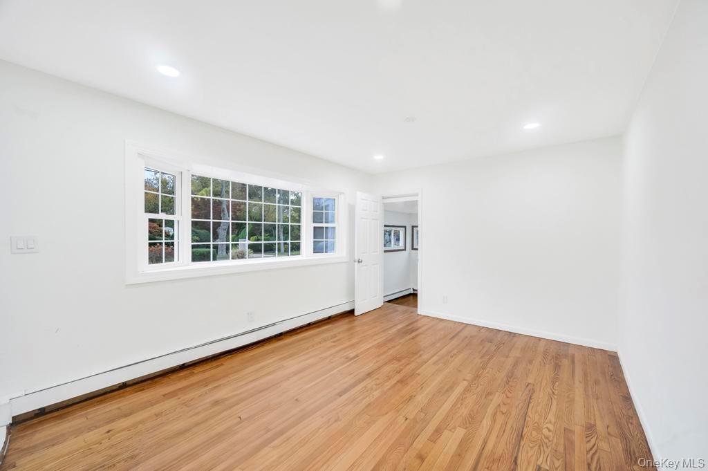 #8 photo, 468 Ferndale Boulevard, Islip , NY 11751