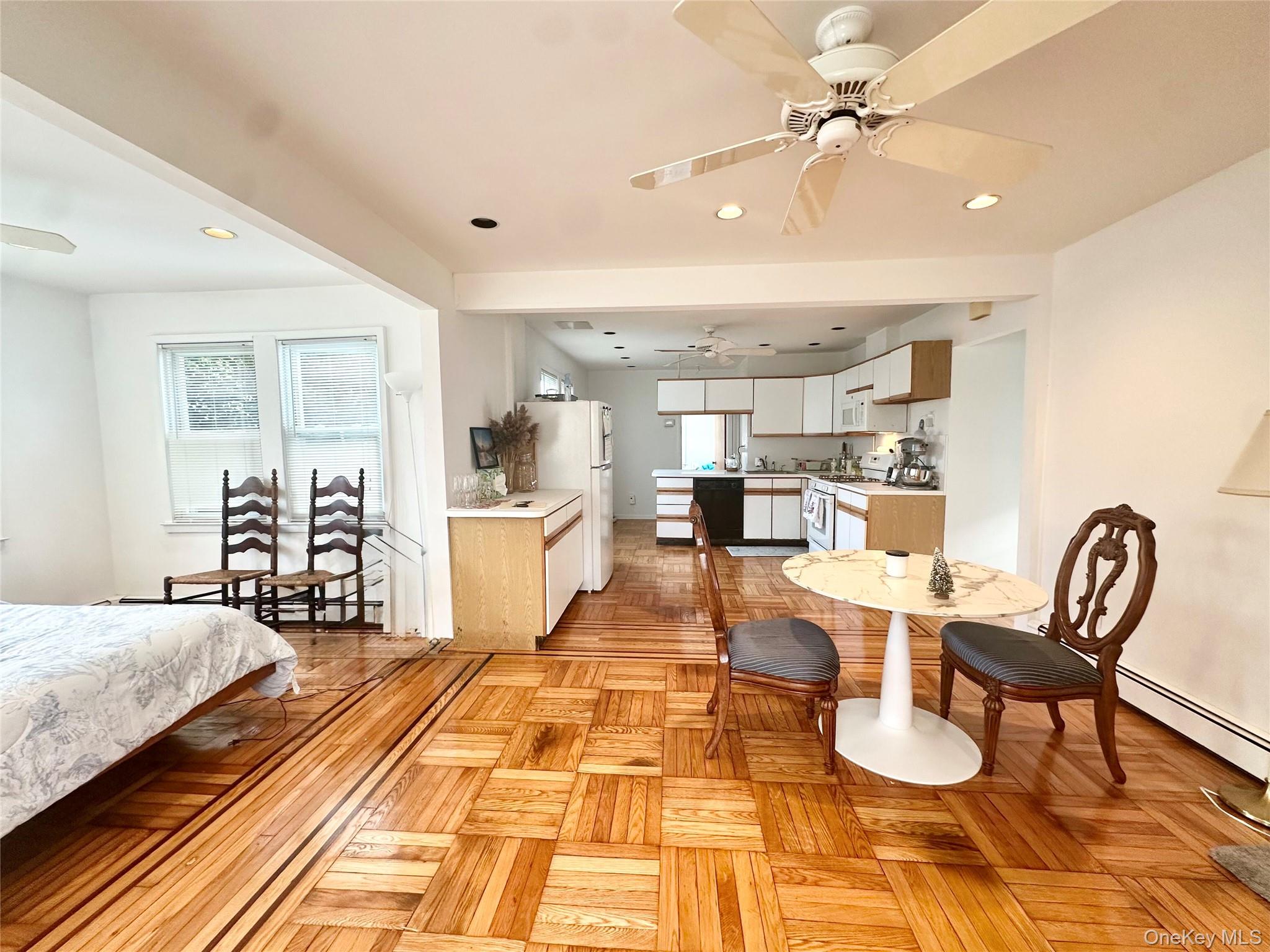 #2 photo, 518 Lindell Boulevard, Long Beach , NY 11561