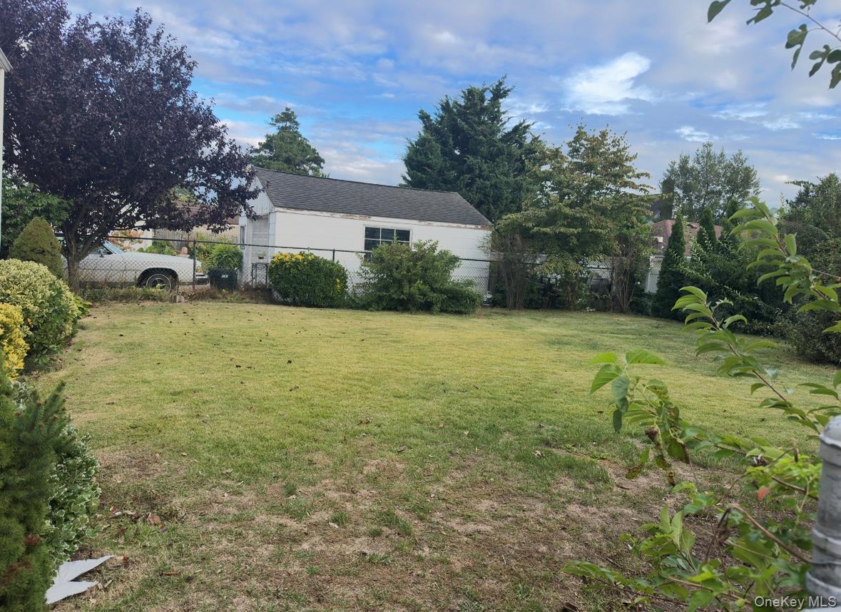 #16 photo, 484 Chelsea Road, Oceanside , NY 11572