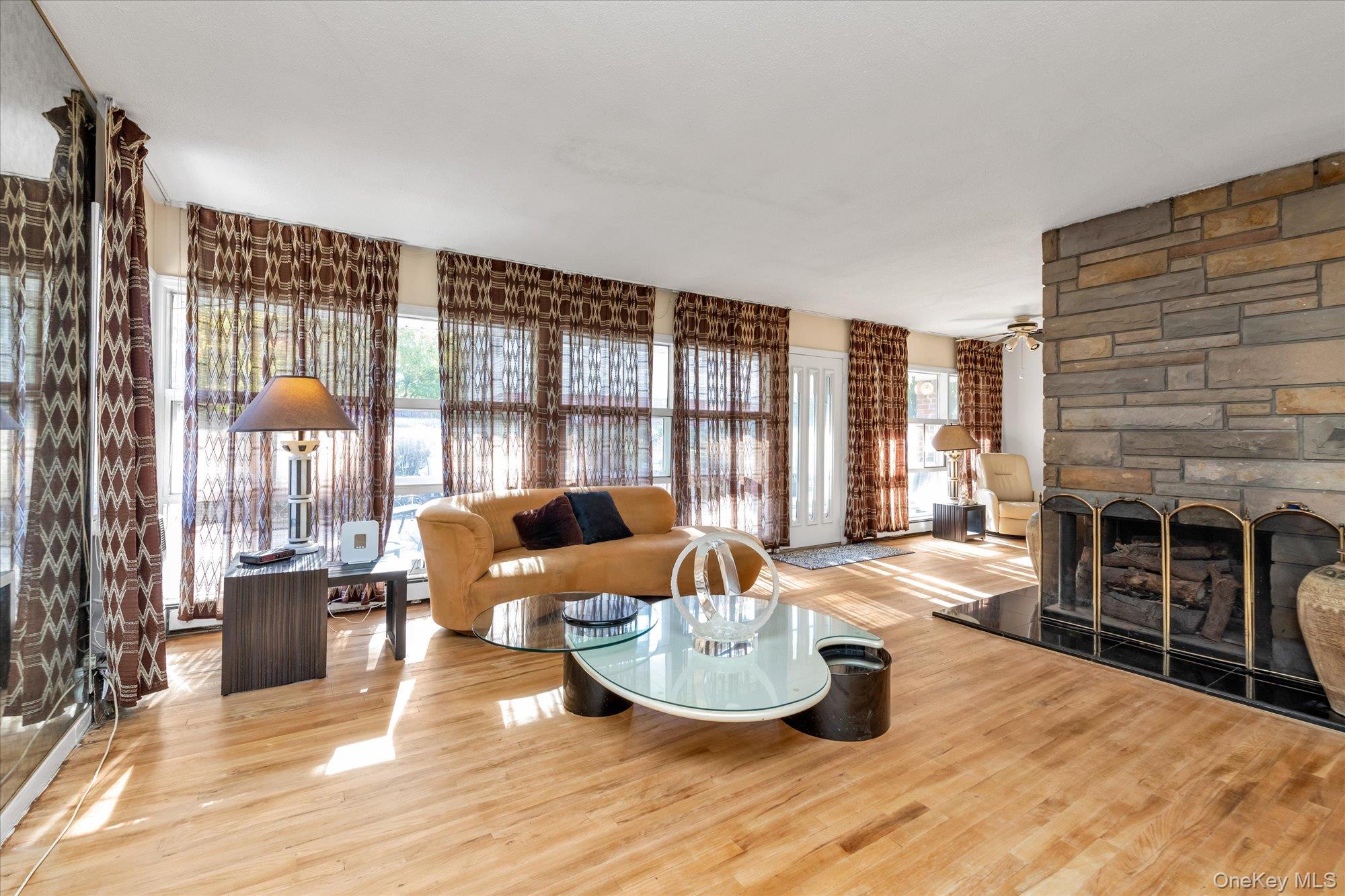 #11 photo, 214-40 24th Avenue, Bayside , NY 11360