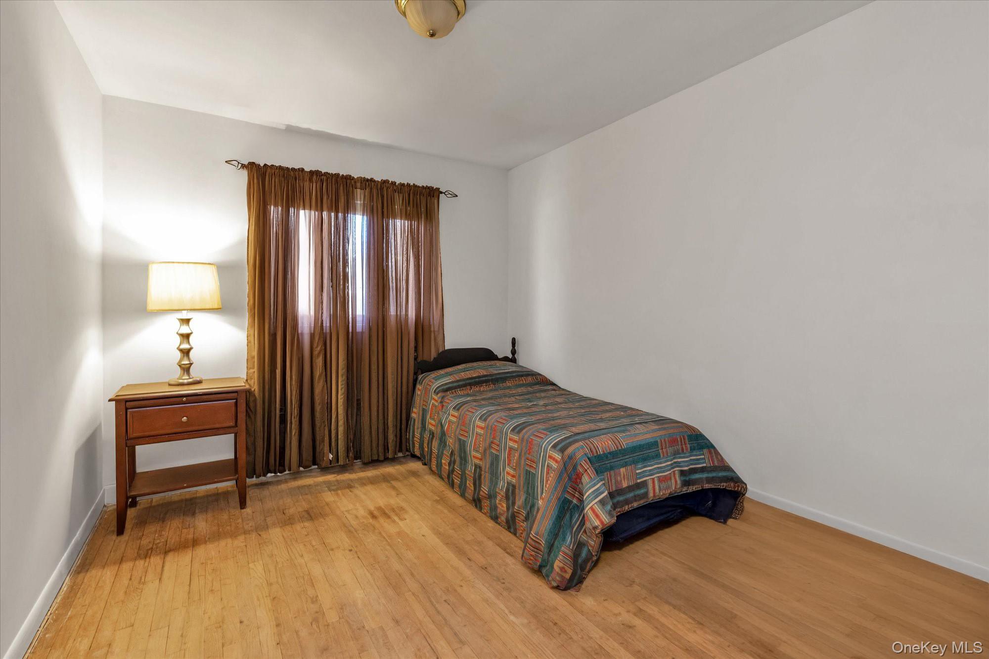 #14 photo, 214-40 24th Avenue, Bayside , NY 11360