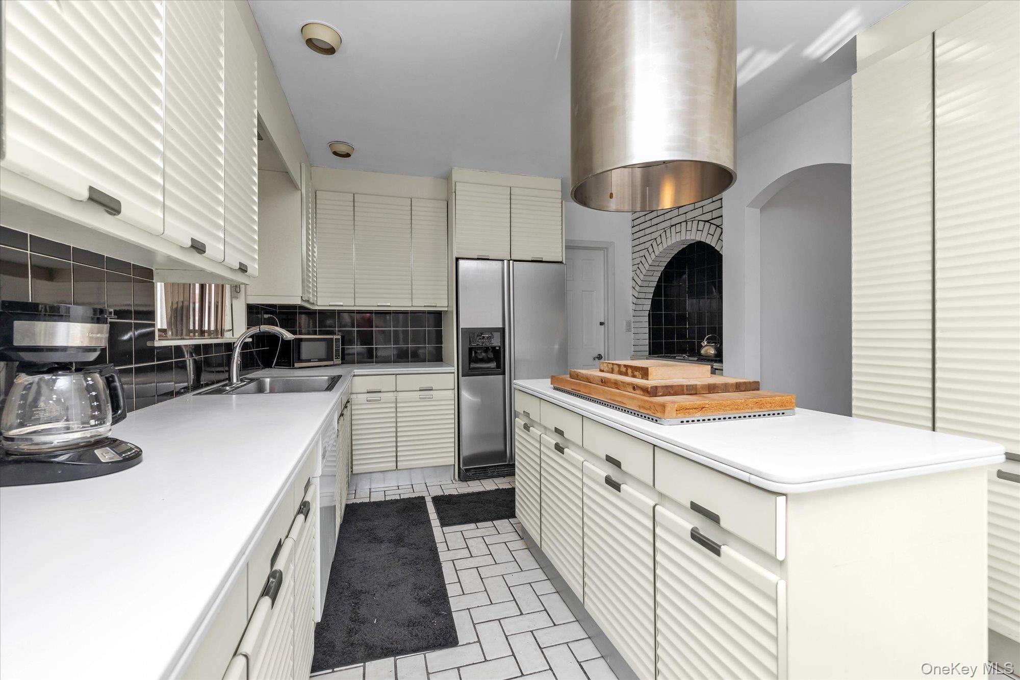 #4 photo, 214-40 24th Avenue, Bayside , NY 11360