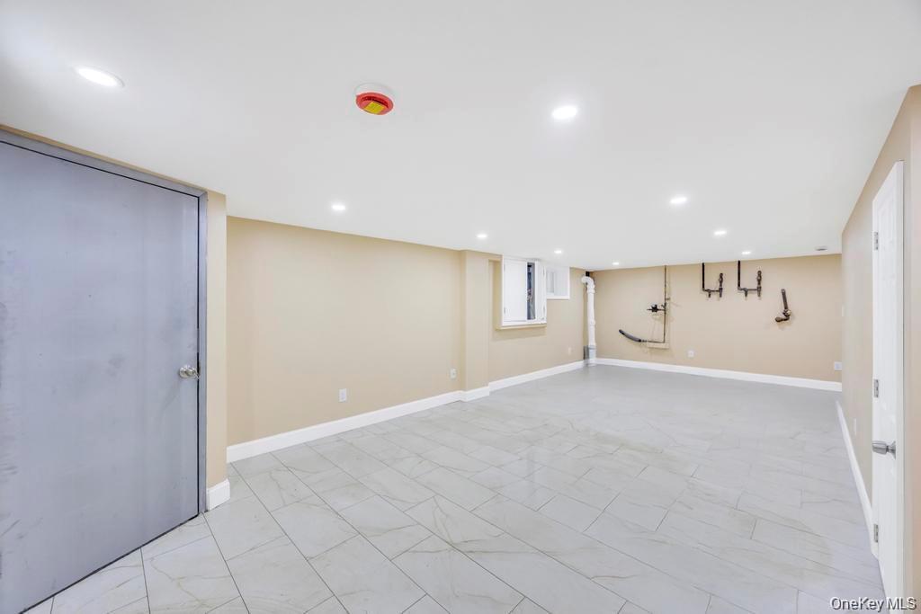 #17 photo, 10535 135th Street, Richmond Hill S. , NY 11419