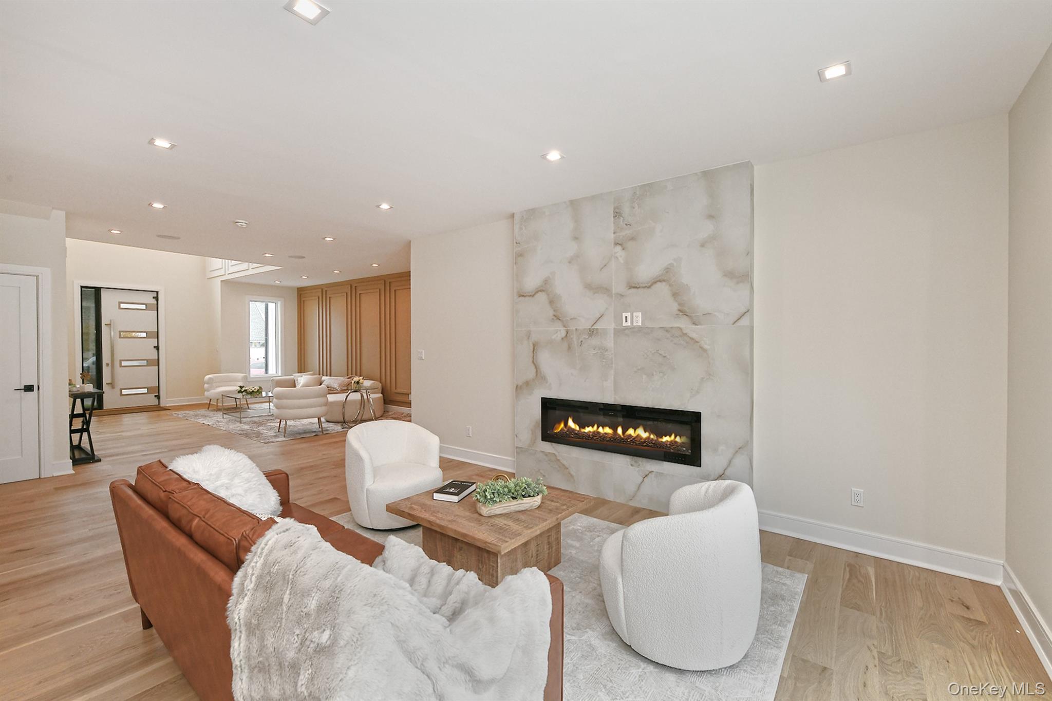 #11 photo, 39 Forest Lane, Westbury , NY 11590