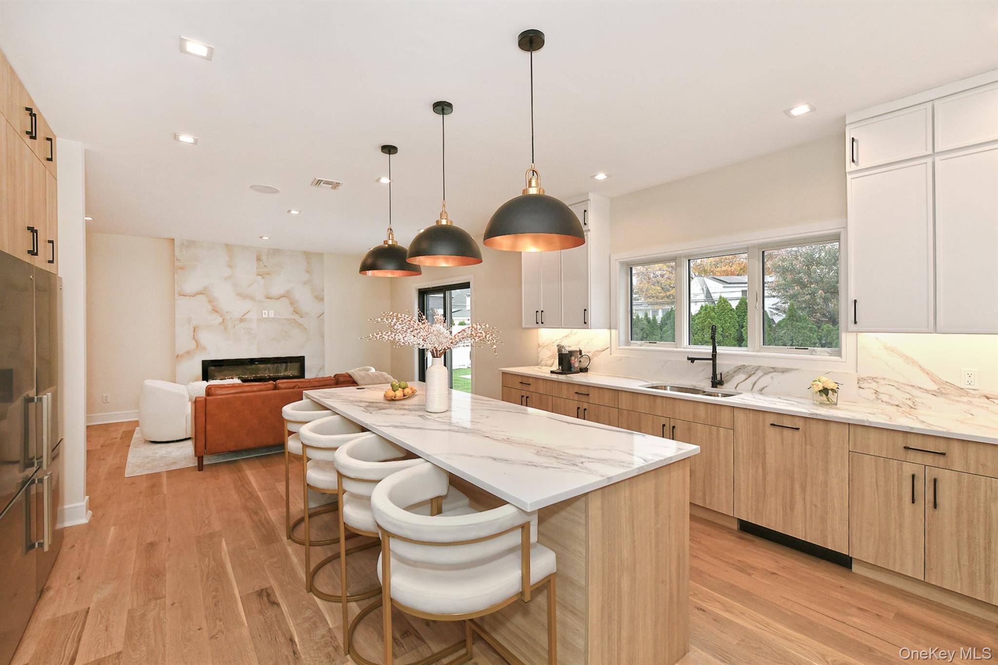 #16 photo, 39 Forest Lane, Westbury , NY 11590