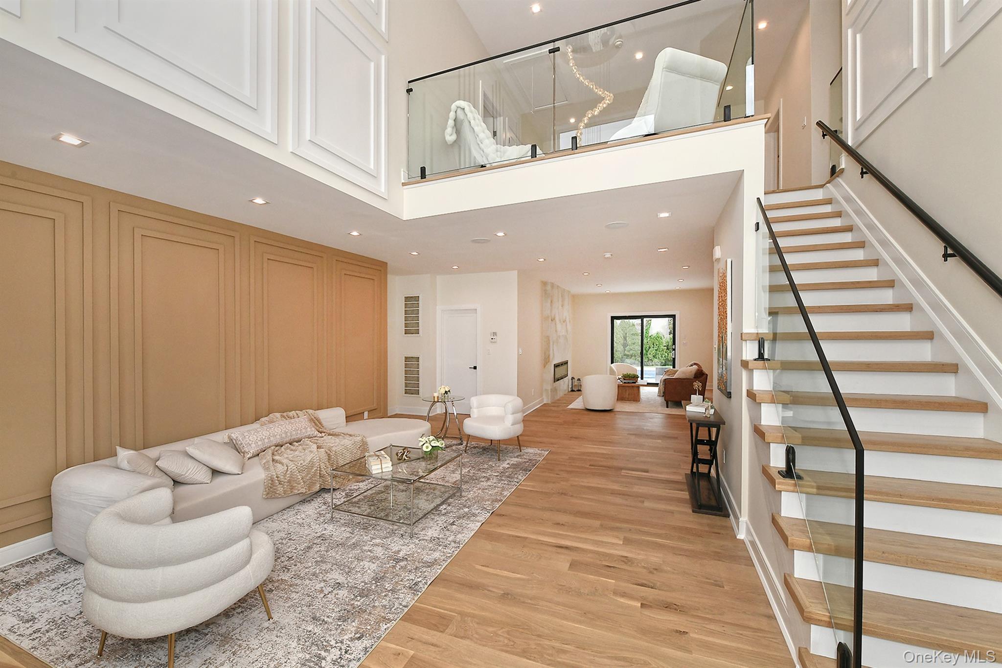 #7 photo, 39 Forest Lane, Westbury , NY 11590