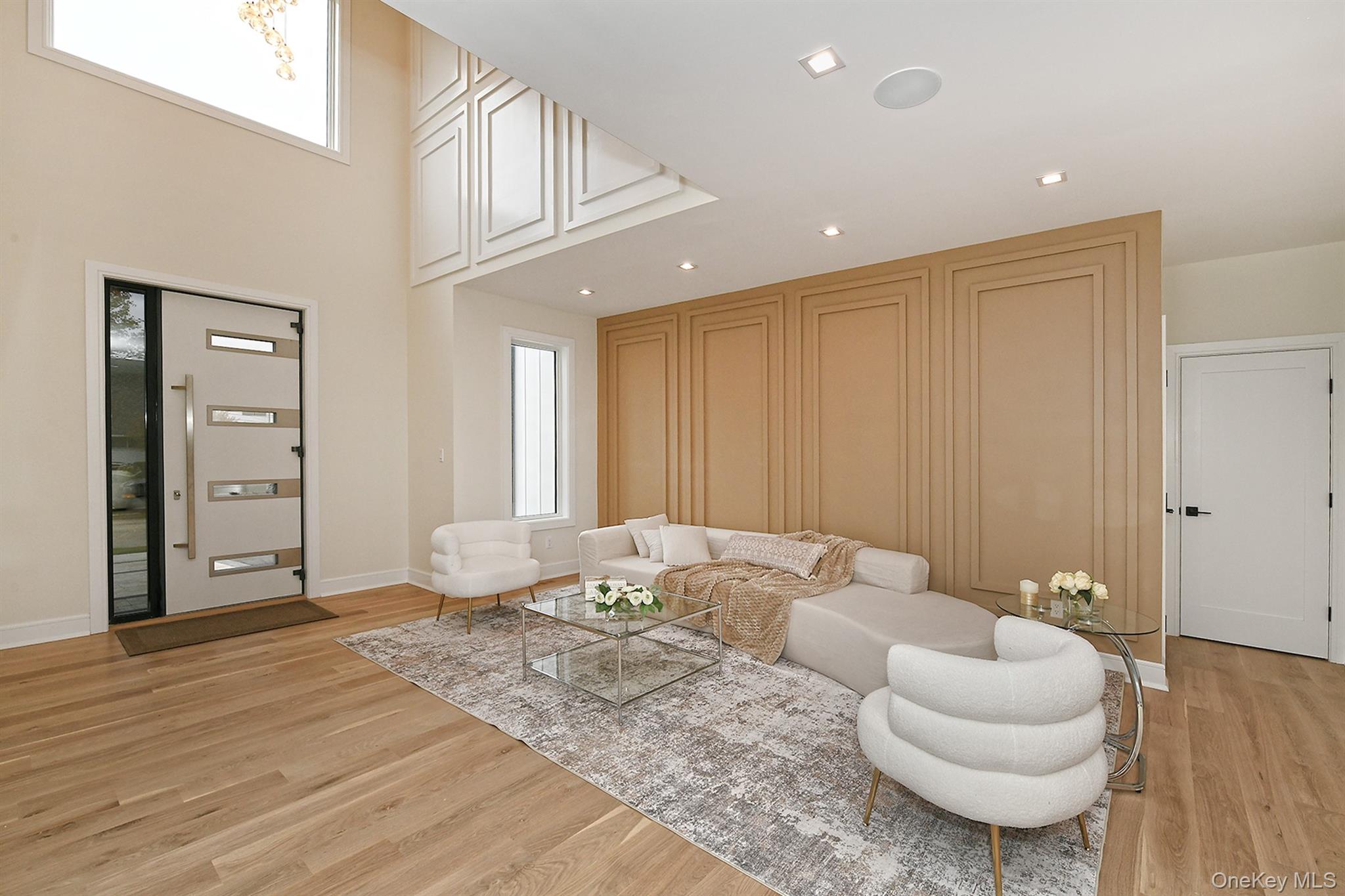 #9 photo, 39 Forest Lane, Westbury , NY 11590