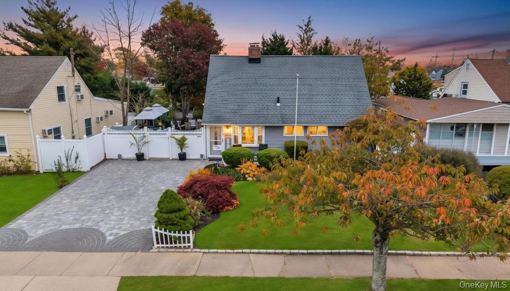 #1 photo, 101 Constellation Road, Levittown , NY 11756