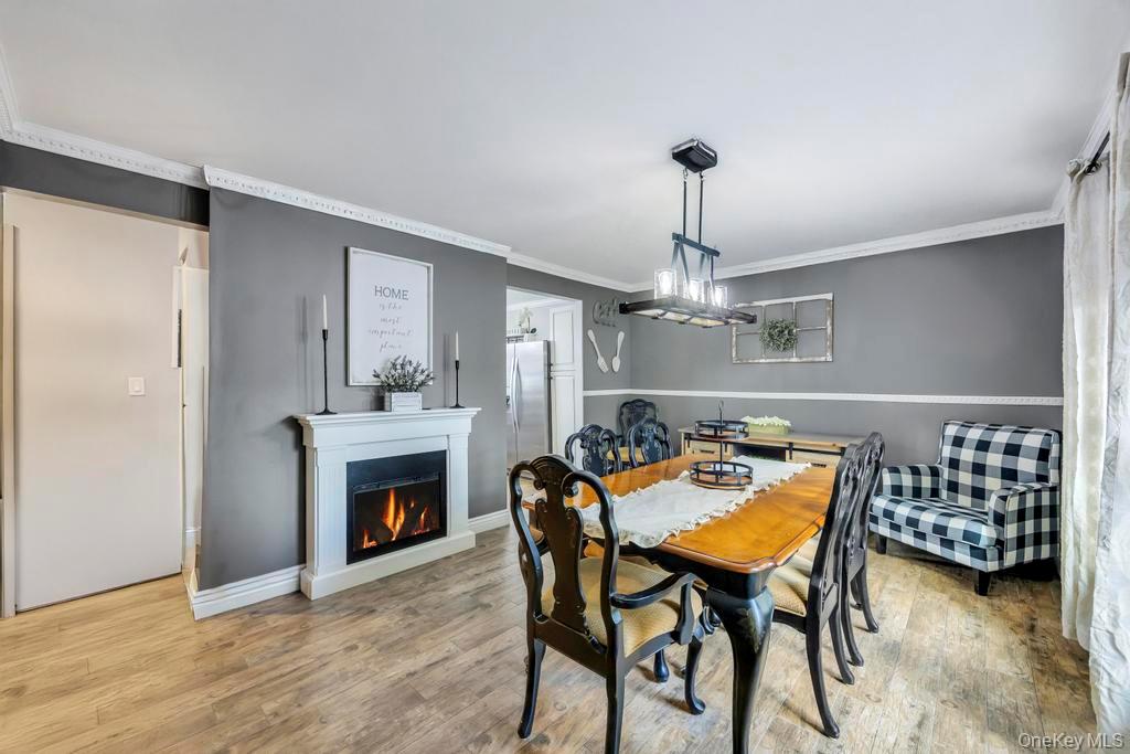 #9 photo, 101 Constellation Road, Levittown , NY 11756