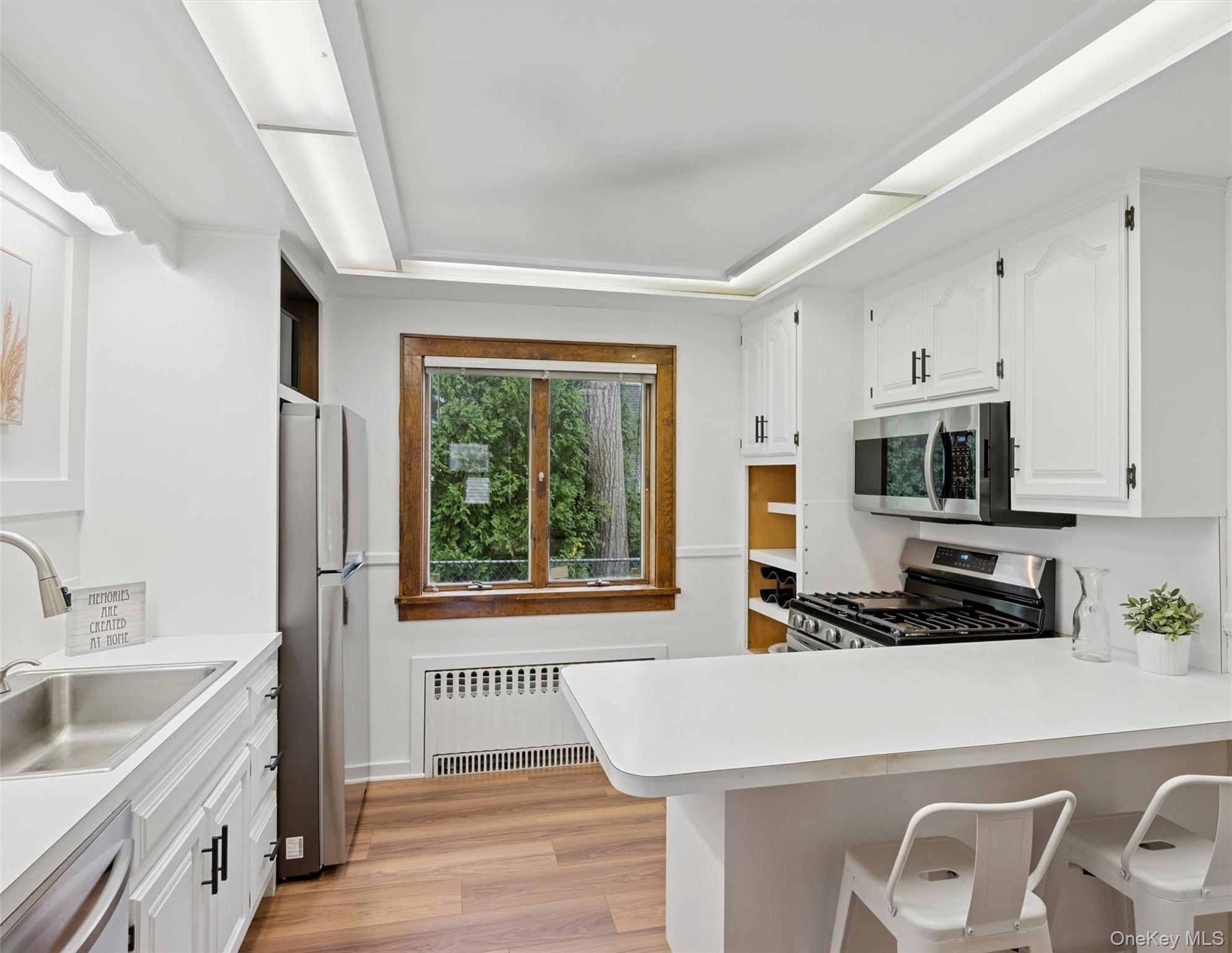 #11 photo, 148 Woodhull Avenue, Riverside , NY 11901