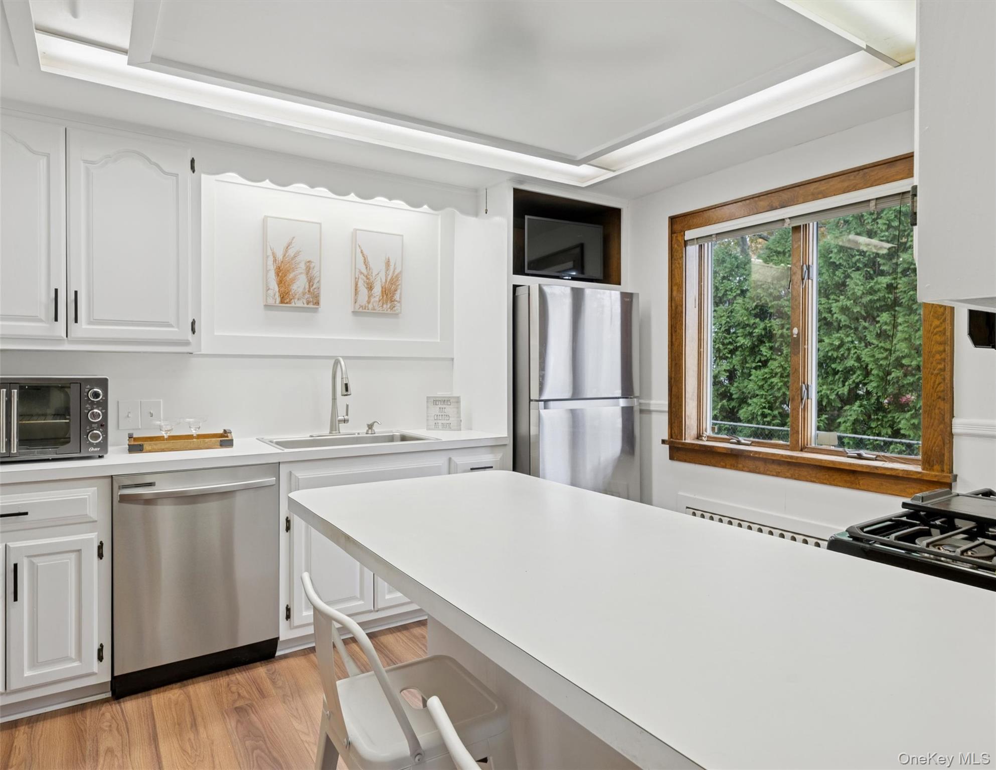 #12 photo, 148 Woodhull Avenue, Riverside , NY 11901