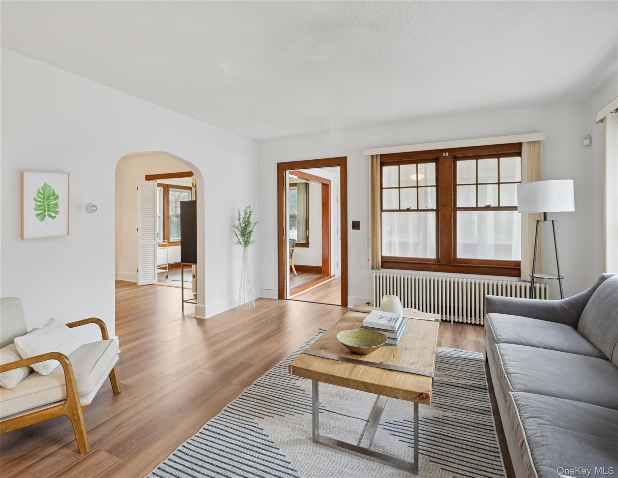 #7 photo, 148 Woodhull Avenue, Riverside , NY 11901